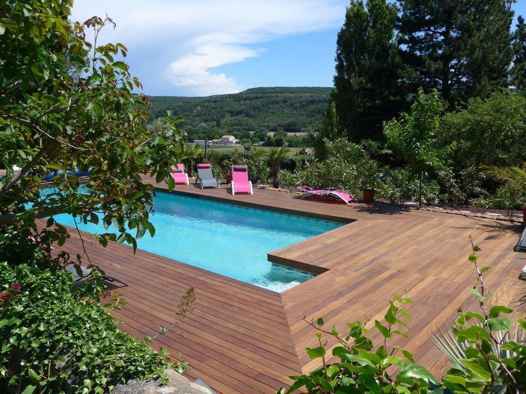 Le Chateau Des Estubiers Bed & Breakfast Sérignan-du-Comtat Oda fotoğraf