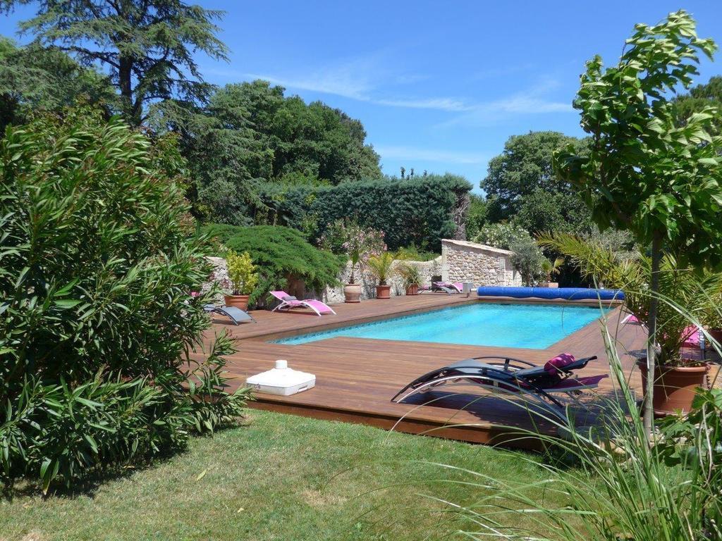 Le Chateau Des Estubiers Bed & Breakfast Sérignan-du-Comtat Oda fotoğraf