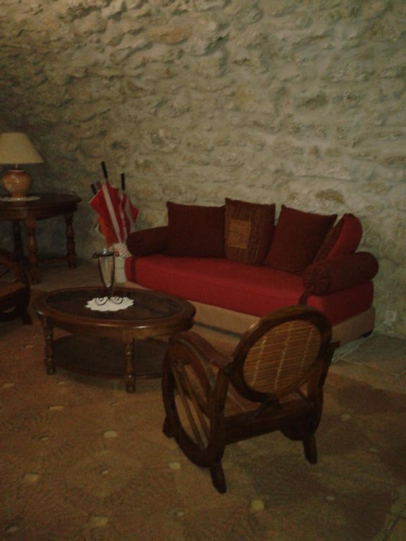 Le Chateau Des Estubiers Bed & Breakfast Sérignan-du-Comtat Dış mekan fotoğraf